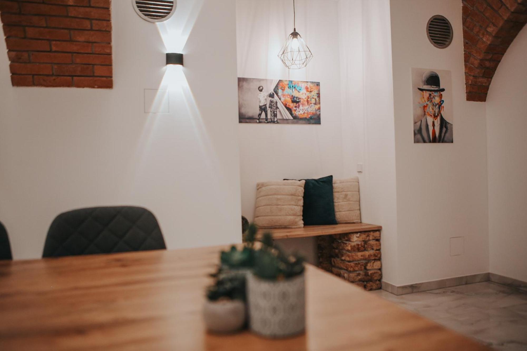 Zizkoff Apartments Prague Luaran gambar